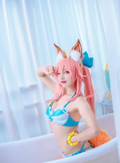 动漫裙子里面的野怪