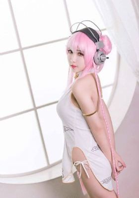 女大学生的按摩