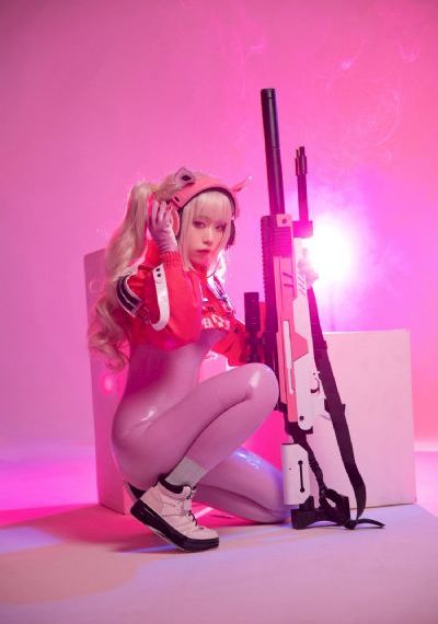 极品女勾搭老汉av
