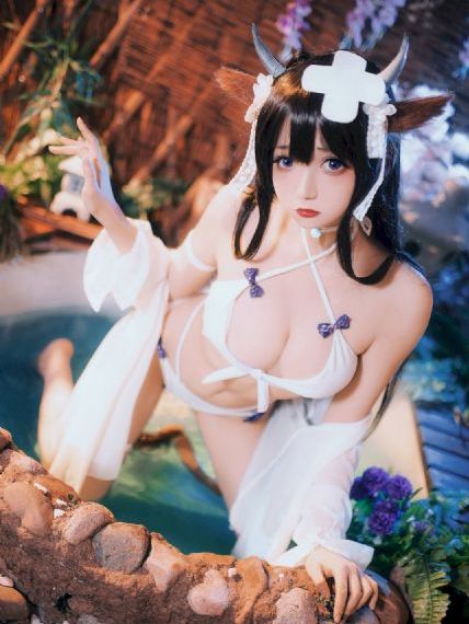 大胸女被c