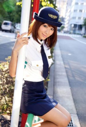 撕开情趣内衣让他呻吟让他爽
