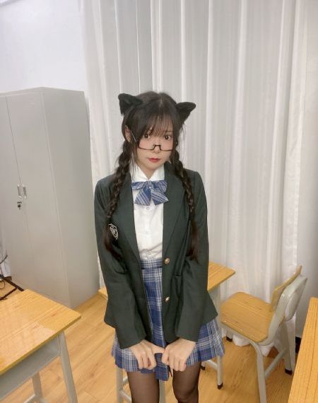 在世界尽头咏唱恋曲的少女