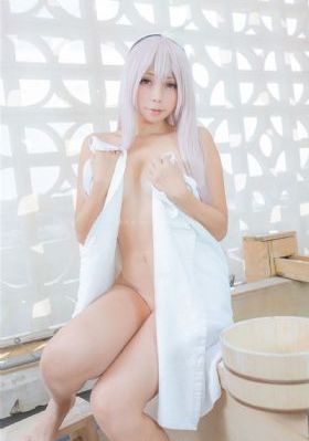 她在丈夫面前被耍了电影
